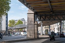 19th-arrondissement;-Elevated-metro;-France;-Île-de-France-region;-Jaurès-station;-Kaleidos;-Kaleidos-images;-La-parole-à-limage;-Metal-bridge;-Motorbike;-Paris;-Parisian-heritage;-Rail-infrastructure;-Rotonde-de-la-Villette;-Stalingrad-station;-Stone-pillar;-Stories-Pictures;-Summer-2026;-Tarek-Charara;-Urban-landscape